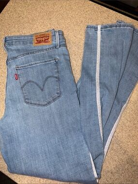 Levi's Men's Light Blue Slim Straight Jeans with White Side Stripe